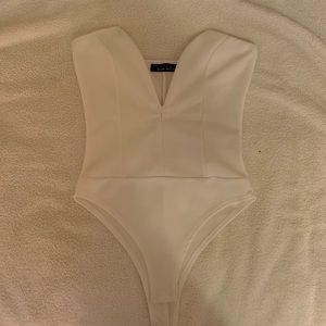 white deep V strapless bodysuit
